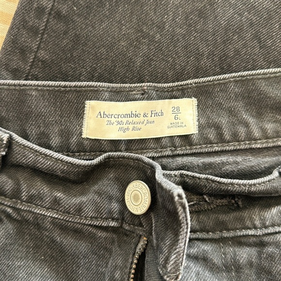 Abercrombie & Fitch 90s Relaxed Jeans - Picture 3 of 4